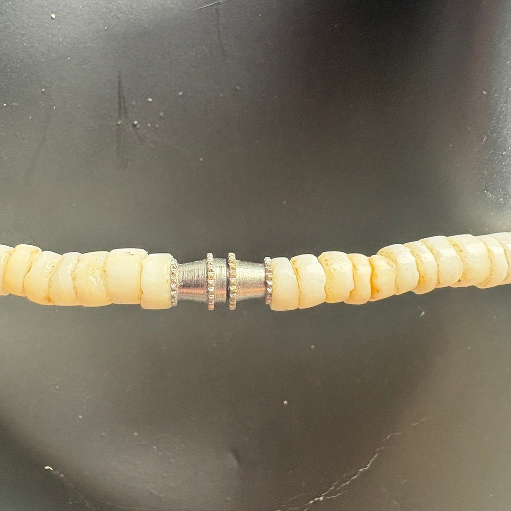 Vintage Natural Shell Heishi Graduated Bead Necklace Cream White 18 Inch - Picture 5 of 5